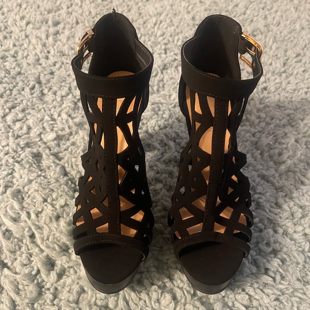 High platform TOP Moda Black heels